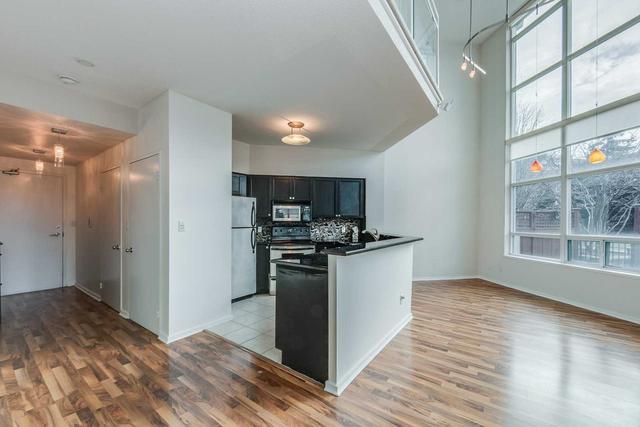 118 - 200 Manitoba St, Condo with 2 bedrooms, 2 bathrooms and 2 parking in Toronto ON | Image 11