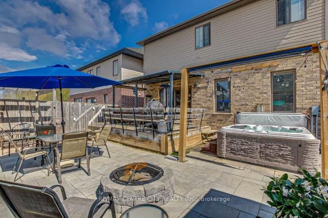 1296 Dyer Cres N, House detached with 4 bedrooms, 4 bathrooms and 6 parking in London ON | Image 30