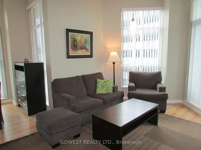 310 - 410 Queens Quay W, Condo with 2 bedrooms, 1 bathrooms and 0 parking in Toronto ON | Image 24