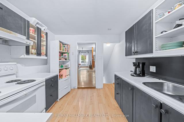 180 Lippincott St, House semidetached with 4 bedrooms, 3 bathrooms and 0 parking in Toronto ON | Image 17