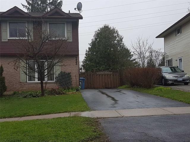 253 Cole Rd, House semidetached with 3 bedrooms, 2 bathrooms and 3 parking in Guelph ON | Image 1