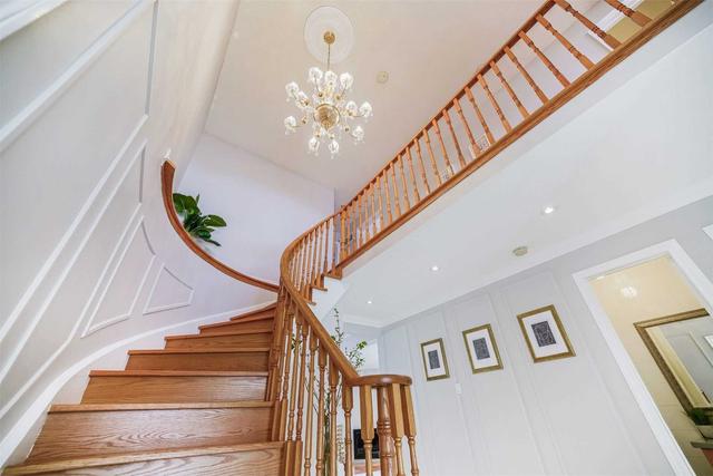 37 Caldbeck Ave, House detached with 4 bedrooms, 4 bathrooms and 5 parking in Markham ON | Image 6