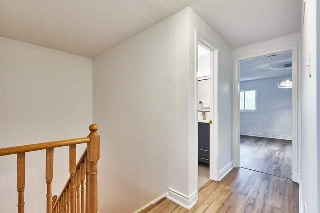 1 Chalmers Cres, House detached with 3 bedrooms, 4 bathrooms and 4 parking in Ajax ON | Image 6