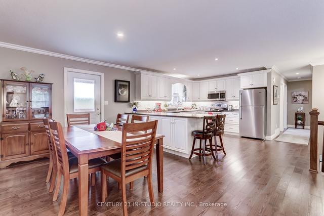 495190 Traverston Rd, House detached with 2 bedrooms, 4 bathrooms and 6 parking in West Grey ON | Image 8