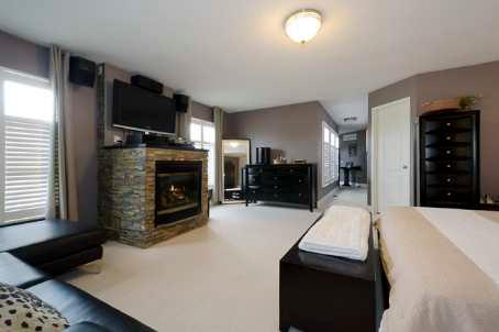 81 River Glen Blvd, House detached with 5 bedrooms, 4 bathrooms and 6 parking in Oakville ON | Image 5