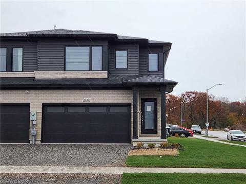 7430 Jonathan Drive, House attached with 3 bedrooms, 2 bathrooms and 4 parking in Niagara Falls ON | Card Image