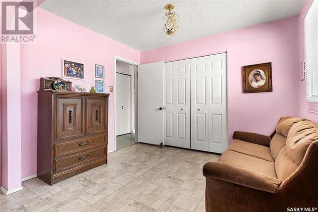 110 Milford Crescent, House detached with 2 bedrooms, 1 bathrooms and null parking in Regina SK | Image 13