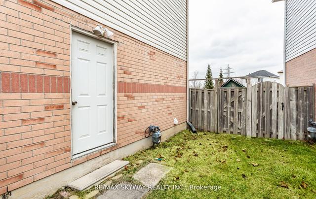 83 Timberlane Dr, House detached with 3 bedrooms, 3 bathrooms and 4 parking in Brampton ON | Image 31