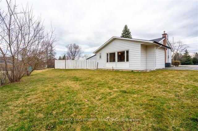 109 Byron Ave, House detached with 3 bedrooms, 2 bathrooms and 5 parking in Hamilton ON | Image 25