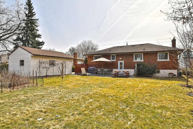 2313 Fassel Ave, House detached with 3 bedrooms, 3 bathrooms and 10 parking in Burlington ON | Image 21