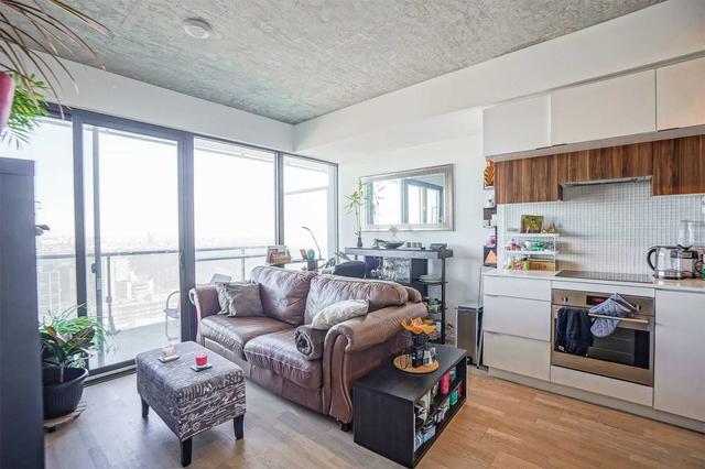 2206 - 185 Roehampton Ave, Condo with 1 bedrooms, 1 bathrooms and 0 parking in Toronto ON | Image 15