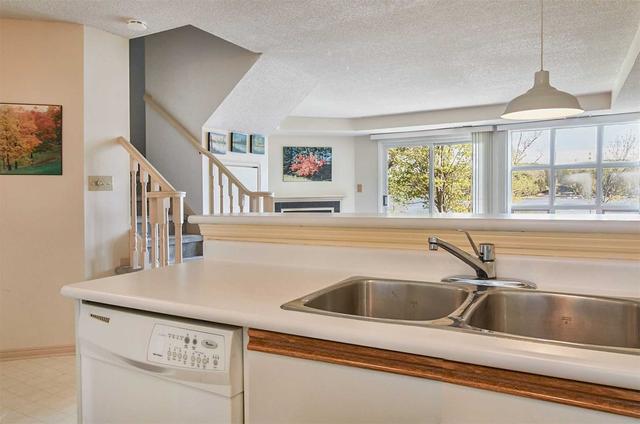 51 Turner Dr, Townhouse with 3 bedrooms, 3 bathrooms and 1 parking in Huntsville ON | Image 11