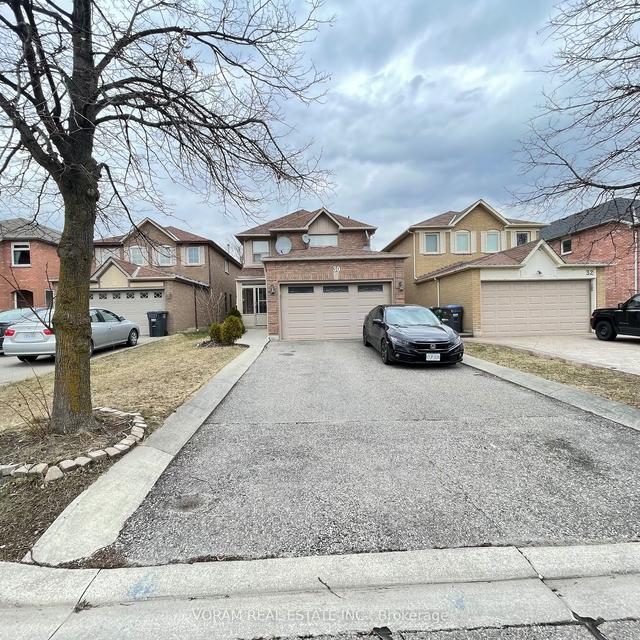 30 Niles Crt, House detached with 4 bedrooms, 4 bathrooms and 5 parking in Brampton ON | Image 1
