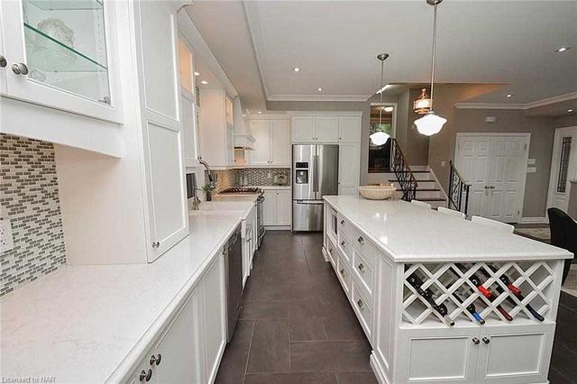 34 Royal York Rd, House detached with 4 bedrooms, 2 bathrooms and 6 parking in St. Catharines ON | Image 19