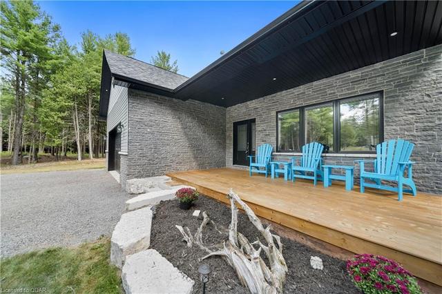 591 County Road 40, House detached with 3 bedrooms, 3 bathrooms and 22 parking in Douro Dummer ON | Image 18