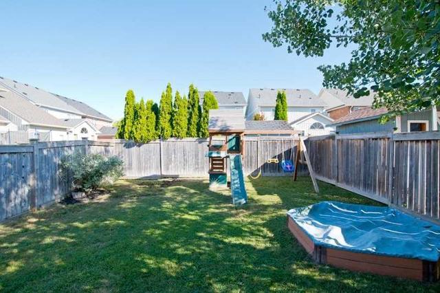 34 Beaumaris Cres, House detached with 3 bedrooms, 3 bathrooms and 3 parking in Whitby ON | Image 30