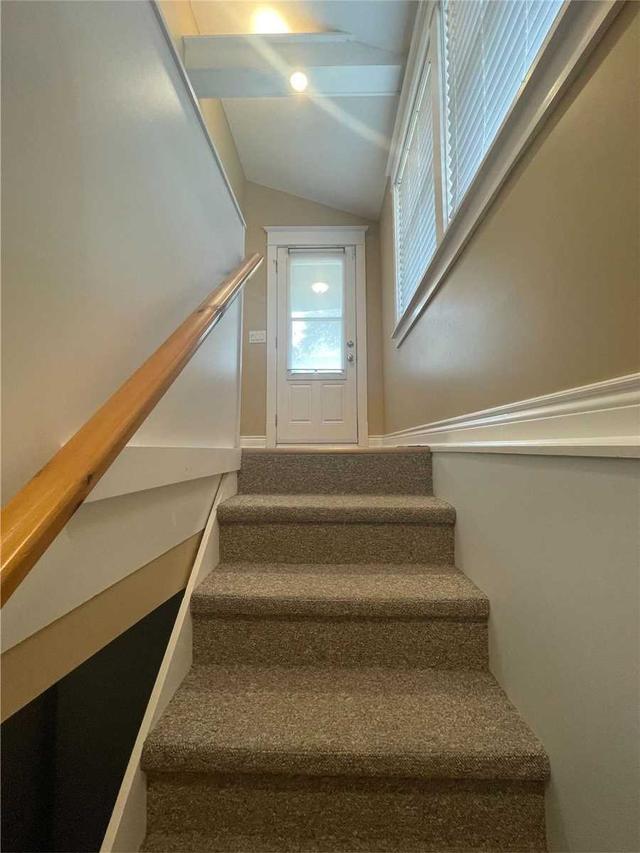 126 Sixteenth St, House detached with 2 bedrooms, 2 bathrooms and 2 parking in Toronto ON | Image 8