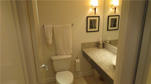 525 - 36 Blue Jays Way, Condo with 1 bedrooms, 1 bathrooms and 1 parking in Toronto ON | Image 8