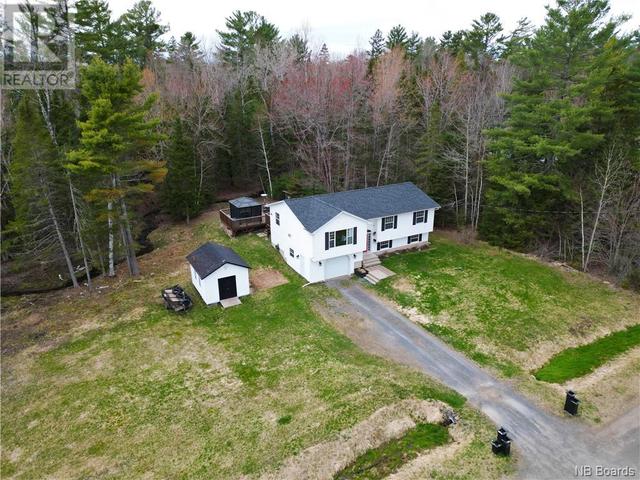 52 Brookwood Drive, House detached with 5 bedrooms, 2 bathrooms and null parking in Maugerville NB | Image 2