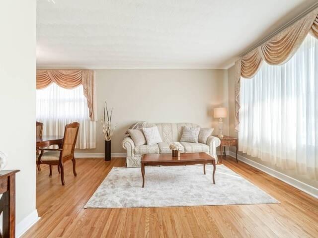 674 Danforth Rd, House detached with 3 bedrooms, 2 bathrooms and 5 parking in Toronto ON | Image 12