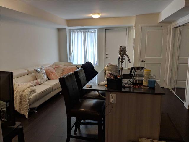 Th#5 - 159 William Duncan Rd, Townhouse with 2 bedrooms, 1 bathrooms and 1 parking in Toronto ON | Image 2