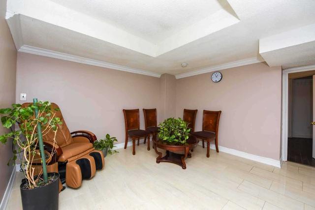 8 Moss Creek Crt, House detached with 5 bedrooms, 6 bathrooms and 7 parking in Brampton ON | Image 28