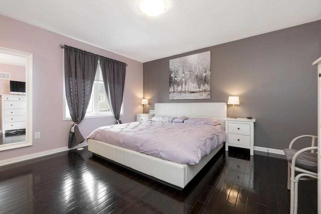 563 Gervais Terr, House attached with 2 bedrooms, 3 bathrooms and 3 parking in Milton ON | Image 24