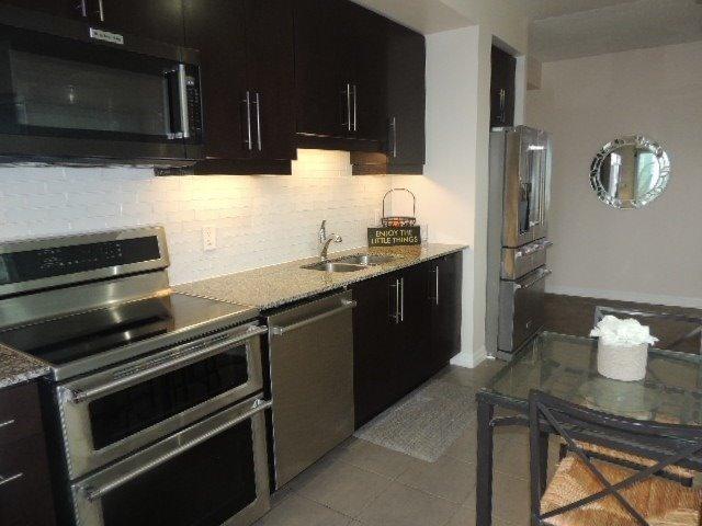 1202 - 223 Webb Dr, Condo with 2 bedrooms, 2 bathrooms and 1 parking in Mississauga ON | Image 23