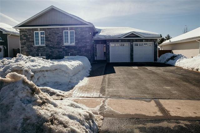 7 Boulder Creek Trail, House detached with 3 bedrooms, 1 bathrooms and 6 parking in Petawawa ON | Image 1