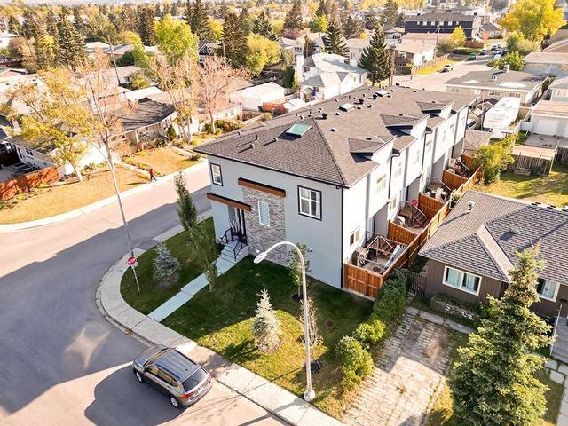 1104 40 Street Sw, Home with 4 bedrooms, 3 bathrooms and 1 parking in Calgary AB | Image 32