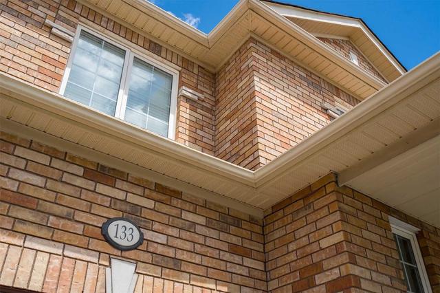 133 Adventure Cres, House semidetached with 1 bedrooms, 1 bathrooms and 1 parking in Vaughan ON | Image 9
