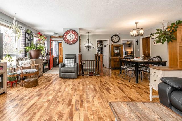 177 Medonte Side Road 2 Sdrd, House detached with 3 bedrooms, 2 bathrooms and 20 parking in Oro Medonte ON | Image 3