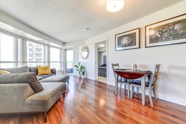 1523 - 135 Village Green Sq, Condo with 2 bedrooms, 2 bathrooms and 1 parking in Toronto ON | Image 24