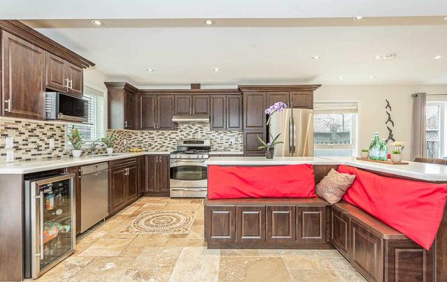 22 Muirland Cres, House detached with 4 bedrooms, 4 bathrooms and 8 parking in Brampton ON | Image 9