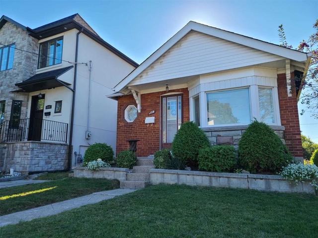 1138 Greenwood Ave, House detached with 2 bedrooms, 2 bathrooms and 3 parking in Toronto ON | Image 1