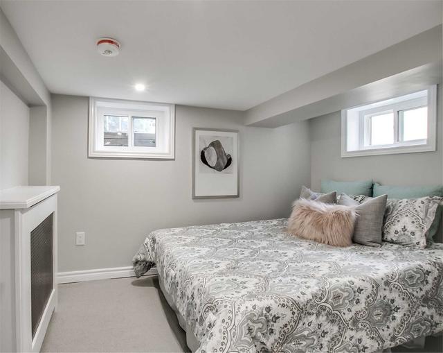 17 Avion Ave, House semidetached with 3 bedrooms, 3 bathrooms and 2 parking in Toronto ON | Image 24
