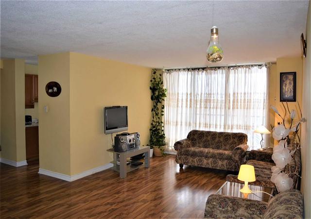 609 - 21 Knightsbridge Rd, Condo with 3 bedrooms, 2 bathrooms and 1 parking in Brampton ON | Image 15