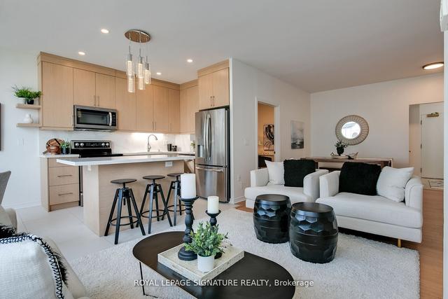 ph7 - 1 Aberfoyle Cres, Condo with 1 bedrooms, 1 bathrooms and 1 parking in Toronto ON | Image 1