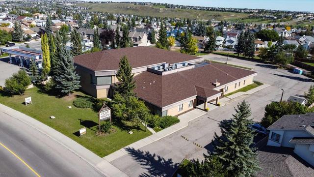 5 Sandpiper Link Nw, Home with 3 bedrooms, 1 bathrooms and 2 parking in Calgary AB | Image 39