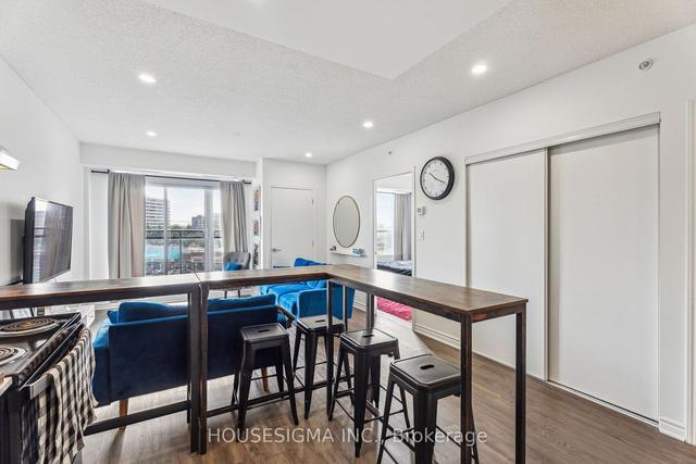 419 - 1 Falaise Rd, Condo with 1 bedrooms, 2 bathrooms and 1 parking in Toronto ON | Image 4
