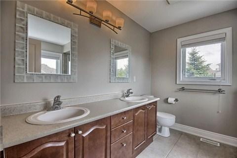 41 Cliff Tr, House detached with 4 bedrooms, 3 bathrooms and 6 parking in Aurora ON | Image 13