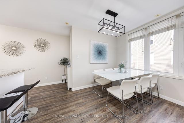 330 - 26 Douro St, Townhouse with 2 bedrooms, 2 bathrooms and 0 parking in Toronto ON | Image 3