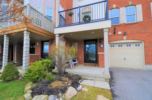 3125 Stornoway Circ, House attached with 2 bedrooms, 2 bathrooms and 1 parking in Oakville ON | Image 2