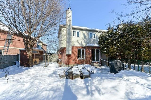 38 Havenhurst Crescent, Townhouse with 6 bedrooms, 4 bathrooms and 3 parking in Ottawa ON | Image 13