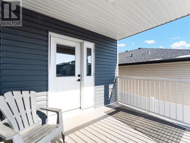 910 9 Avenue Se, Home with 3 bedrooms, 2 bathrooms and 4 parking in Redcliff AB | Image 44