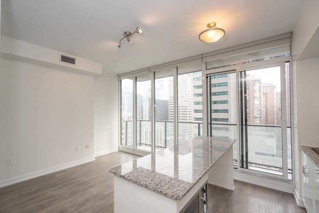 1610 - 426 University Ave, Condo with 1 bedrooms, 1 bathrooms and 0 parking in Toronto ON | Image 20