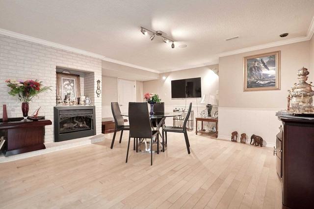 19 White Pine Pl, House detached with 2 bedrooms, 4 bathrooms and 6 parking in Barrie ON | Image 4