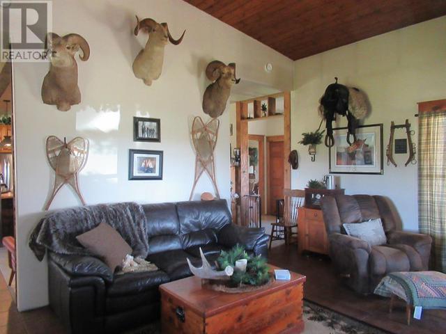 84054 Township Road 385, Home with 2 bedrooms, 2 bathrooms and null parking in Clearwater County AB | Image 3