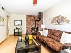 2 Parker Cres, Townhouse with 3 bedrooms, 2 bathrooms and 2 parking in Ajax ON | Image 11