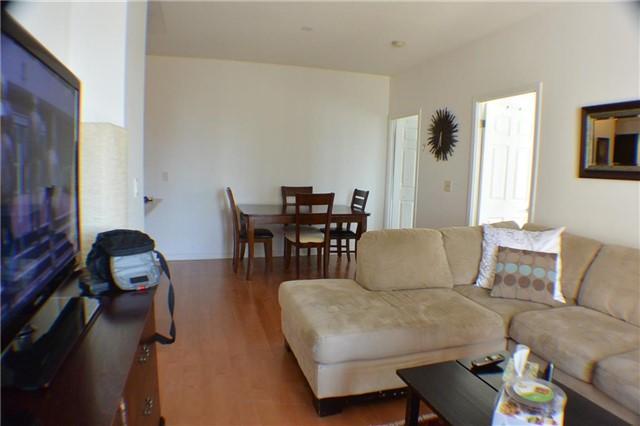 1604 - 388 Prince Of Wales Dr, Condo with 2 bedrooms, 2 bathrooms and 1 parking in Mississauga ON | Image 7
